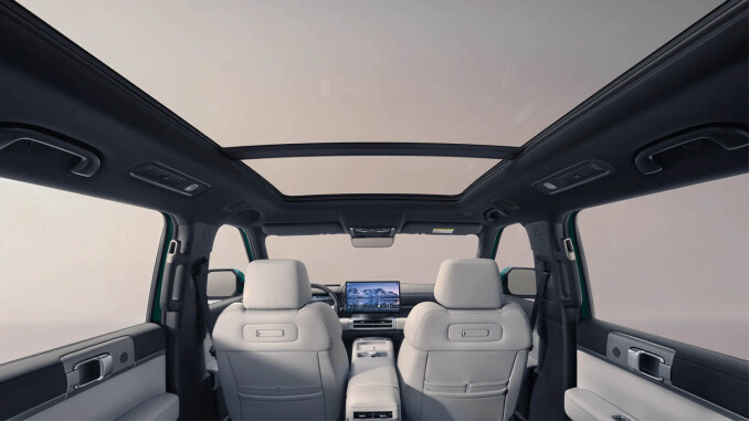 BYD Ti 7 1.5T DM-p AWD Excellence 5dr Auto Estate - Image 4